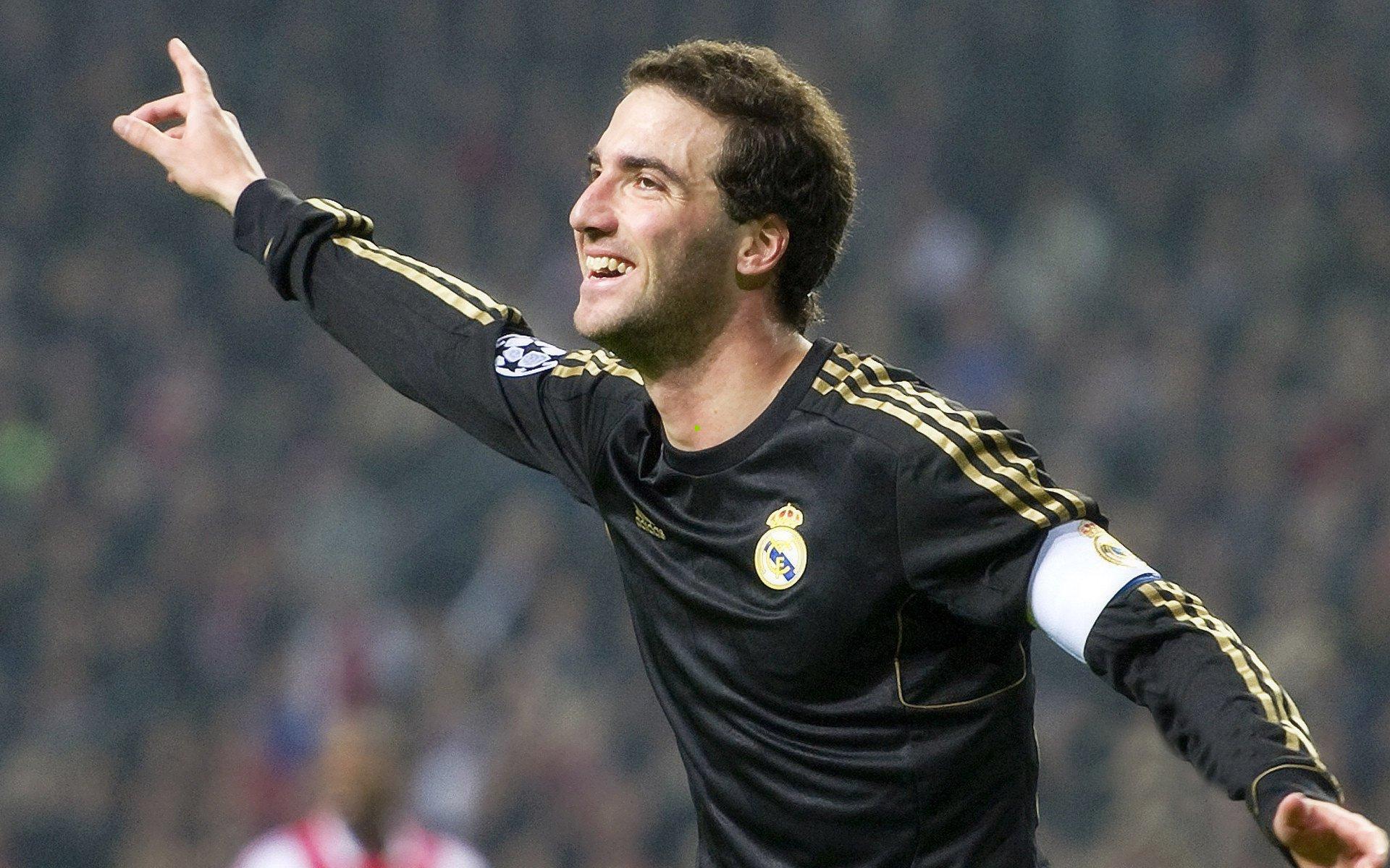 解锁卡纳瓦罗！一座冠军桥梁与中超十年的光影沉浮