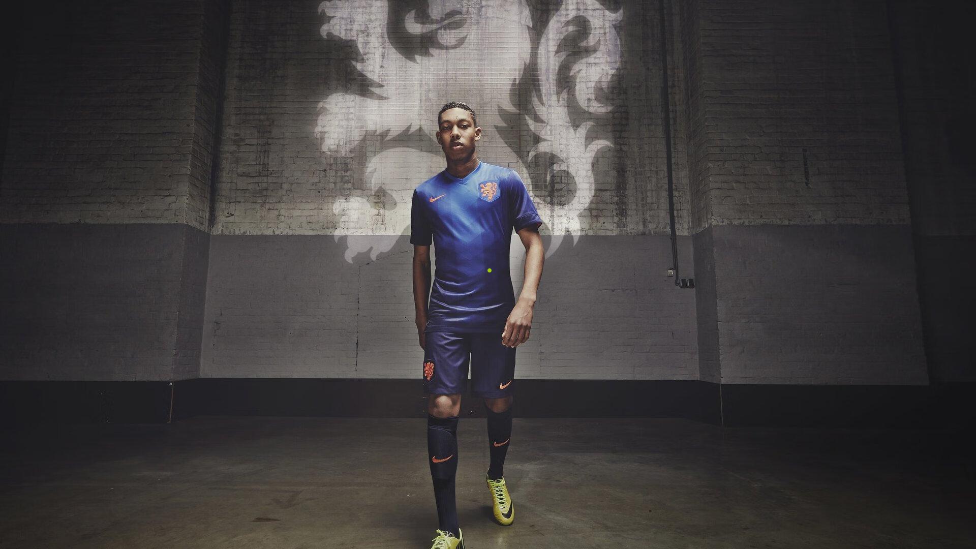 周三英冠焦点对决，布里斯托尔城与莱切斯特城展开攻防博弈，球员状态与进攻机会决定联赛走势