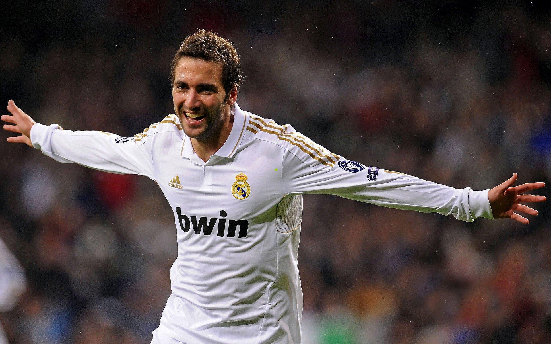 中超大赛型球员风云录，申花汪海健、国安张玉宁、深圳拜合拉木领衔赛场新篇章